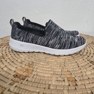 Skechers Women's Gray and Black Slip-On Sneakers